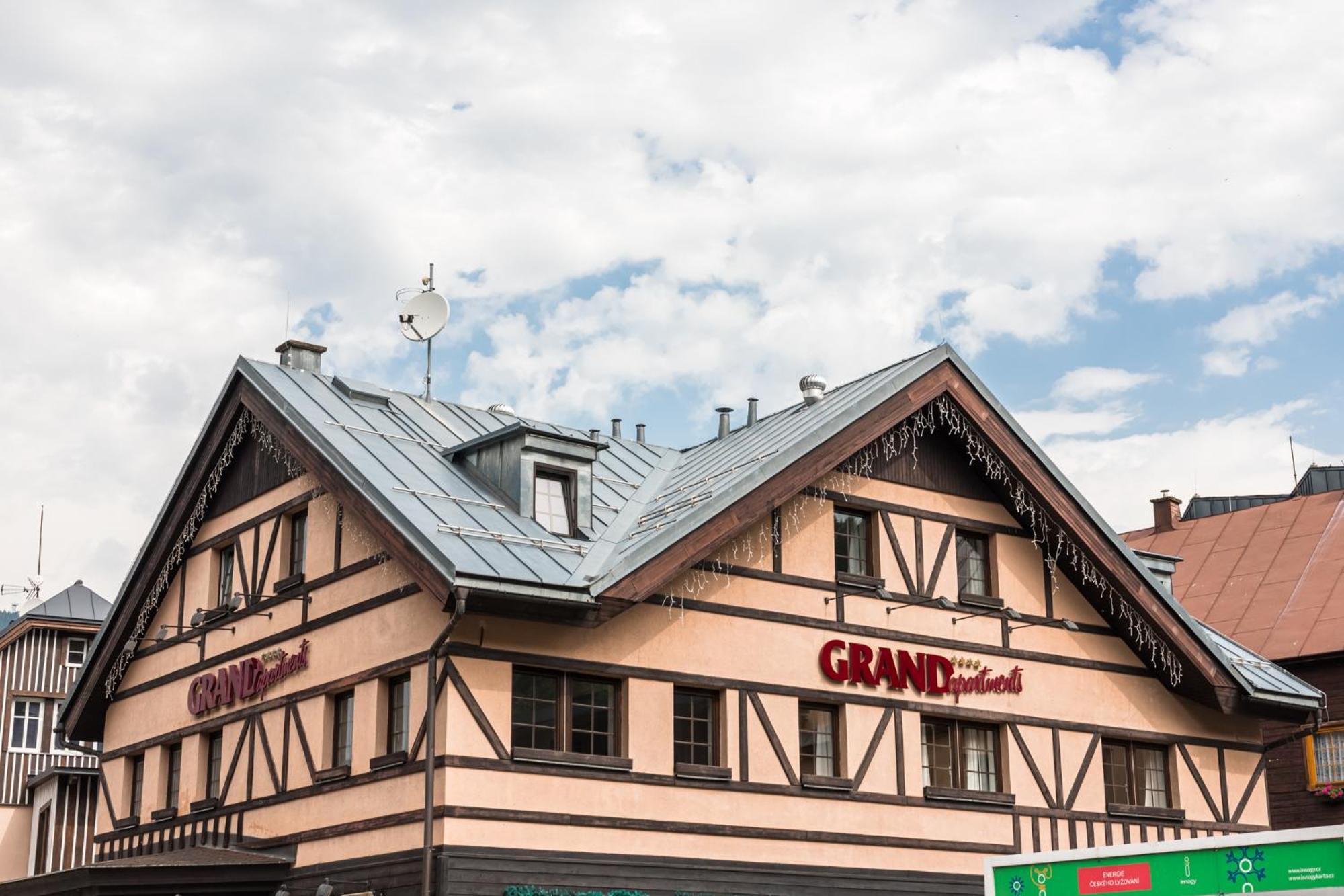 Grand Apartments Špindlerŭv Mlýn Exterior foto